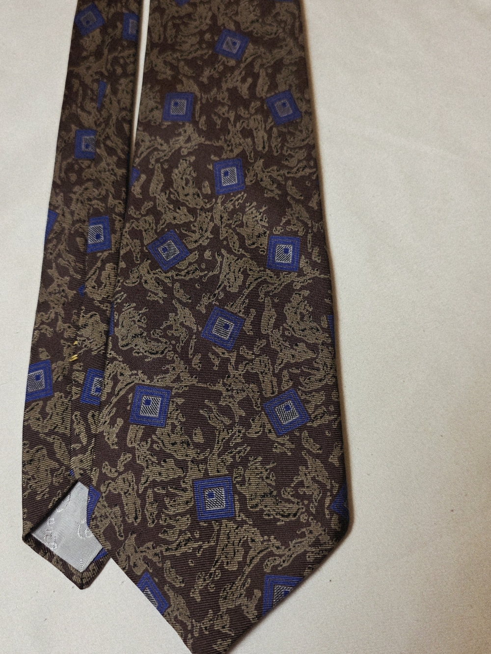 Oscar de la Renta Couture Vintage Silk Tie – Brown Blue Paisley – 56" x 3"